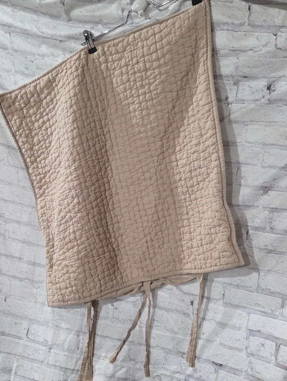 Pottery Barn Quilted Pillow Shams. Linen Blend. Set Of 2